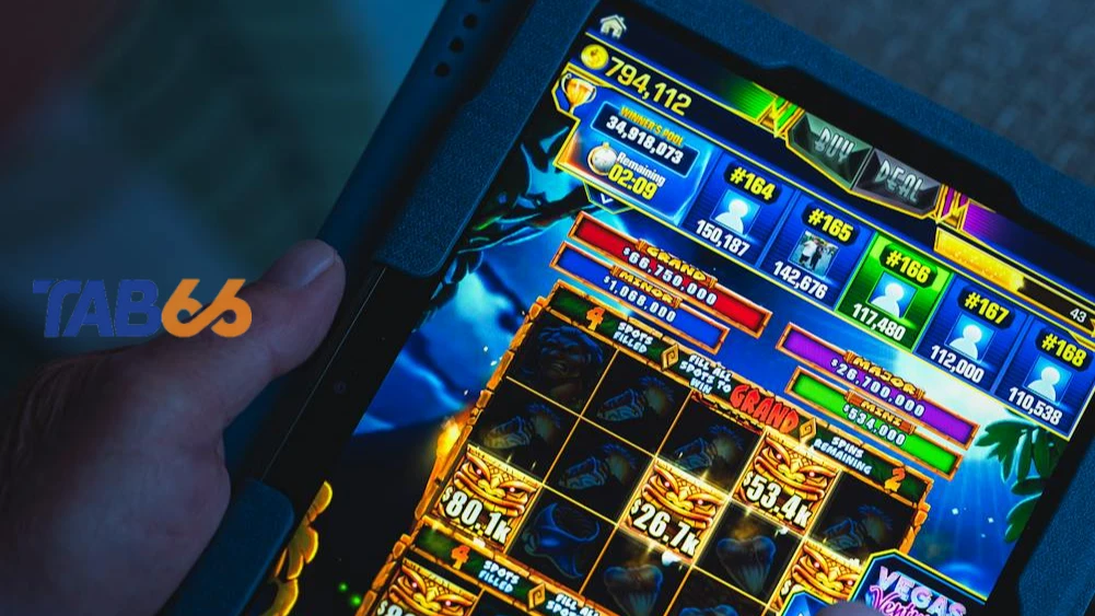 Slots & Arcade